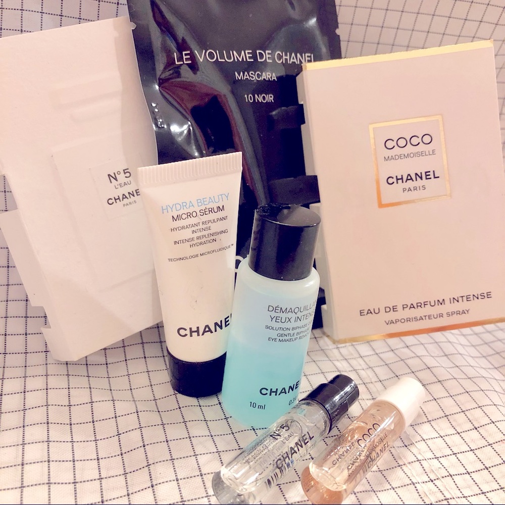 Chanel• Deluxe Sampler Pack